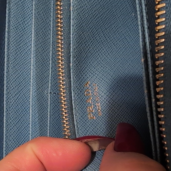 Prada Zippy long wallet - Picture 6 of 14